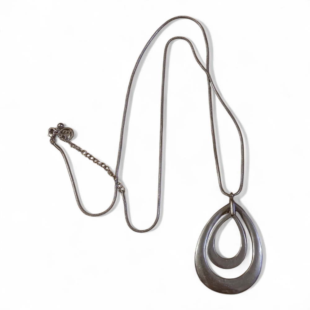 Elegant Vintage Silver‎ Teardrop Pendant Necklace